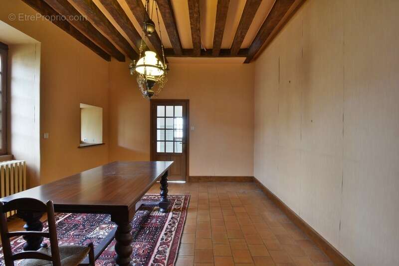 Maison à SAINT-LEGER-MAGNAZEIX