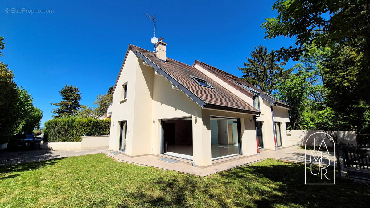 Maison à COUTERNON