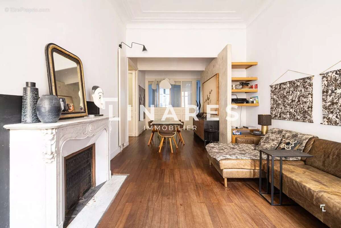 Appartement à MARSEILLE-1E