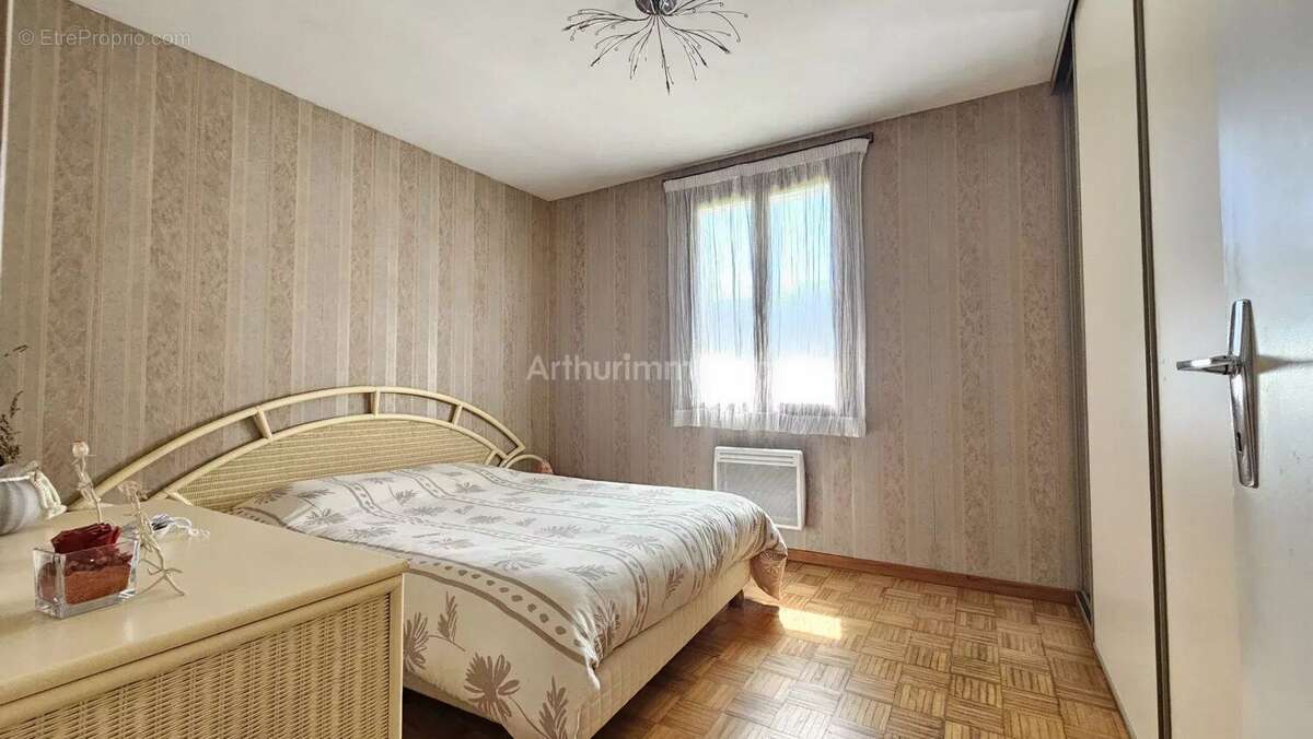 Maison à MONTLHERY