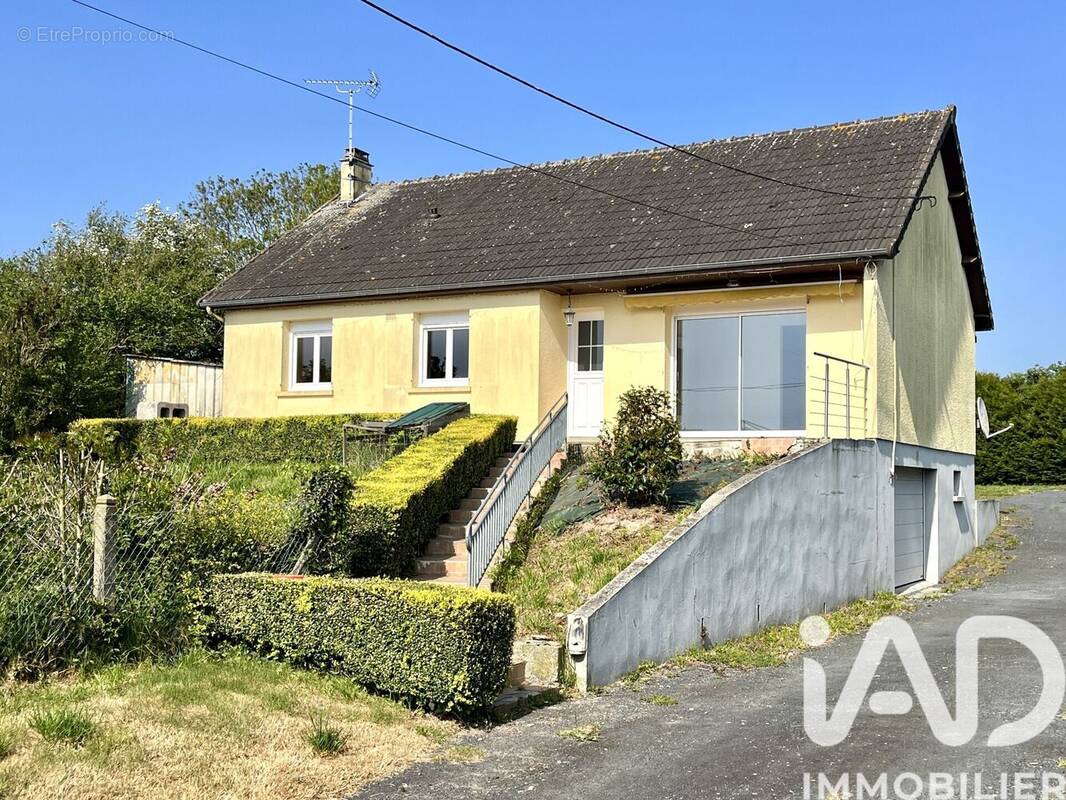 Photo 1 - Maison à SAINT-CLAIR-SUR-L'ELLE