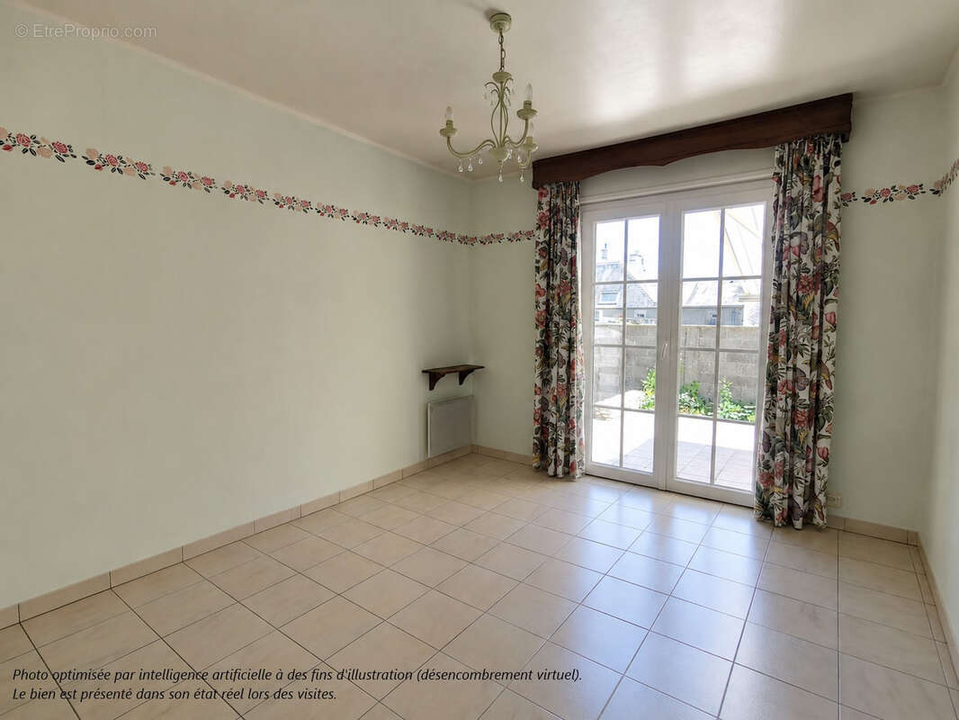 Maison familiale avec jardin et sous-sol complet - photo 6
