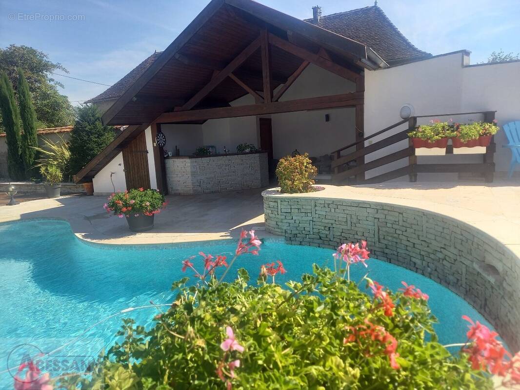 Maison à LES AVENIERES