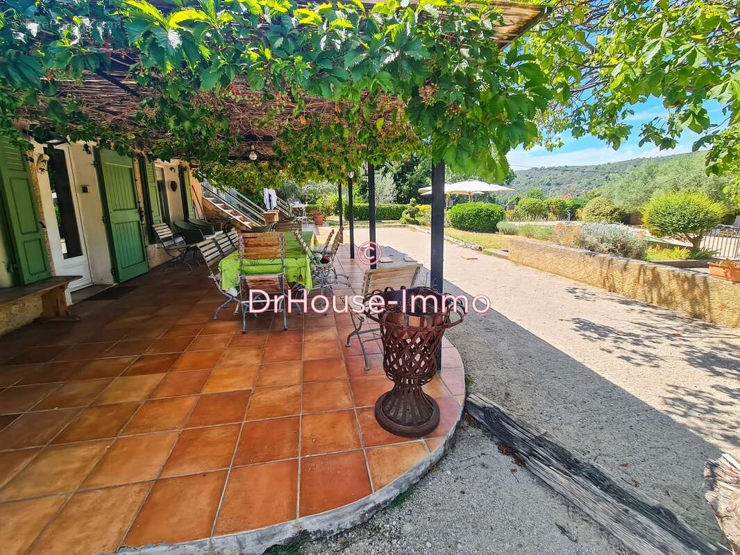 Maison à ALLEMAGNE-EN-PROVENCE