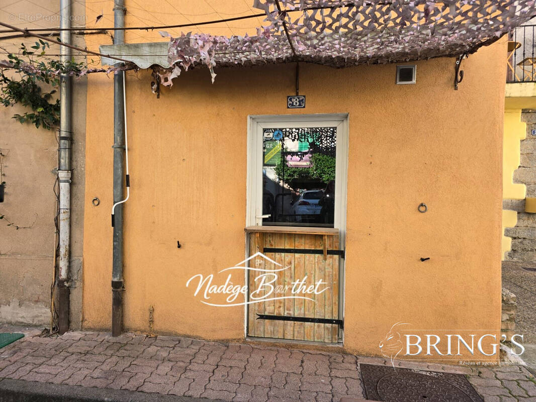 Commerce à MAZAUGUES