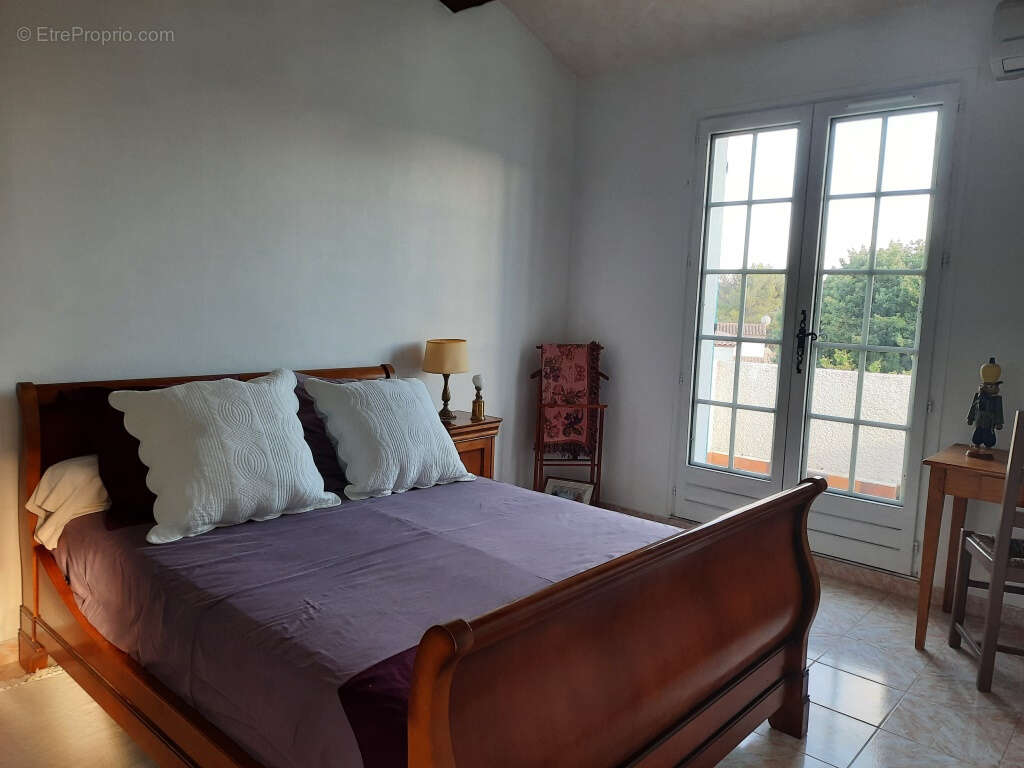 Maison à VAILHAUQUES