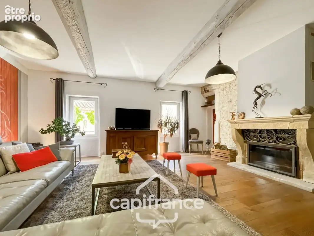 belle opportunité sur Alleins : maison de village de 102 m2 entièrement rénovée et climatisée, 2 niveaux avec 2 grandes chambres - photo 5
