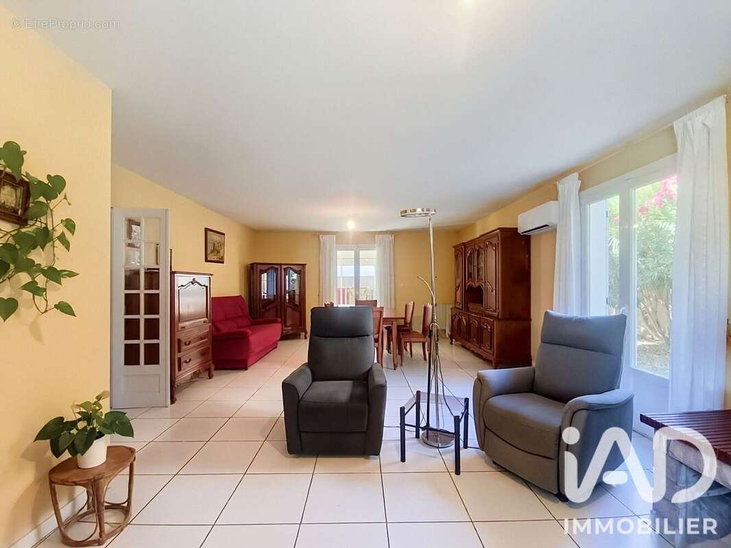 Maison 97 m² à Beziers  - photo 2