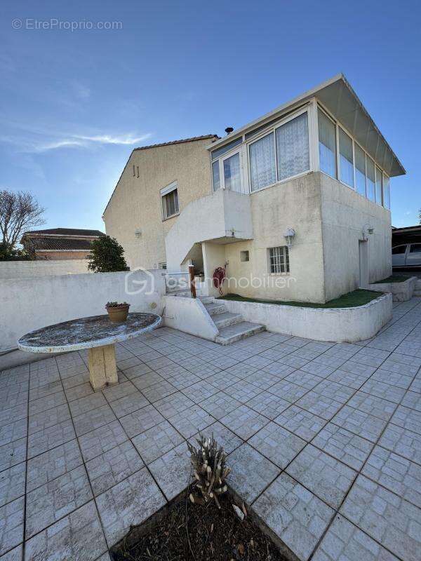 Maison à NISSAN-LEZ-ENSERUNE