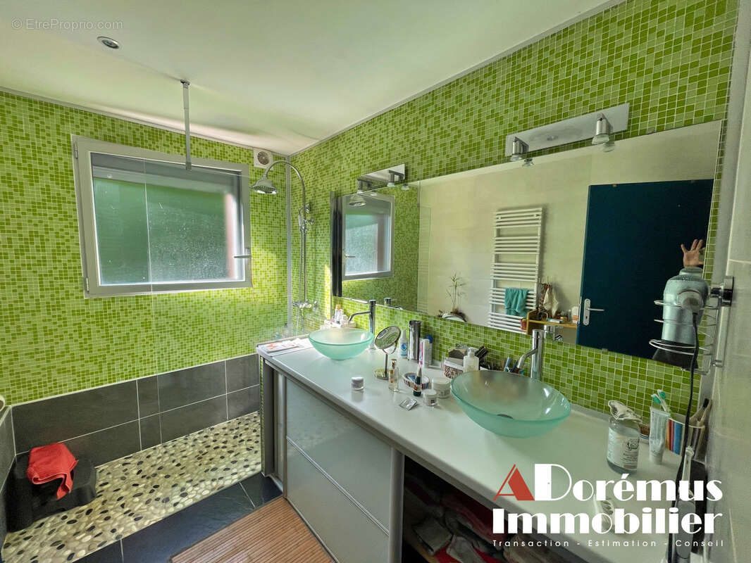 Maison à FARGUES-SAINT-HILAIRE