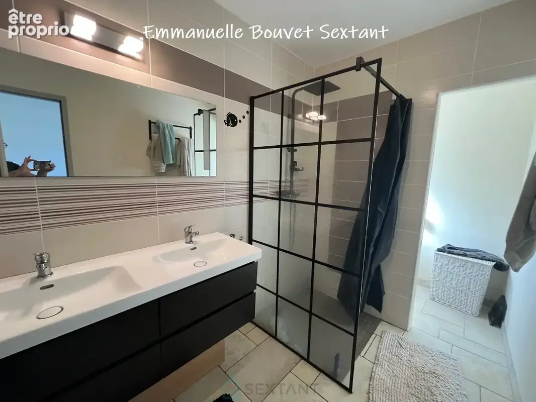 Maison contemporaine de plain-pied, 4 chambres, 2 sde, 2 wc, double-garage, 2000 m² de terrain - photo 10