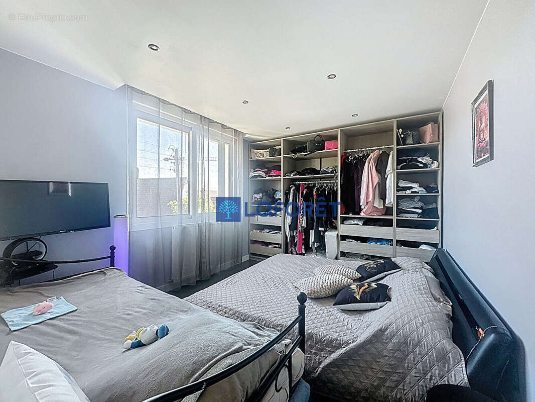 Maison à SAVIGNY-SUR-ORGE