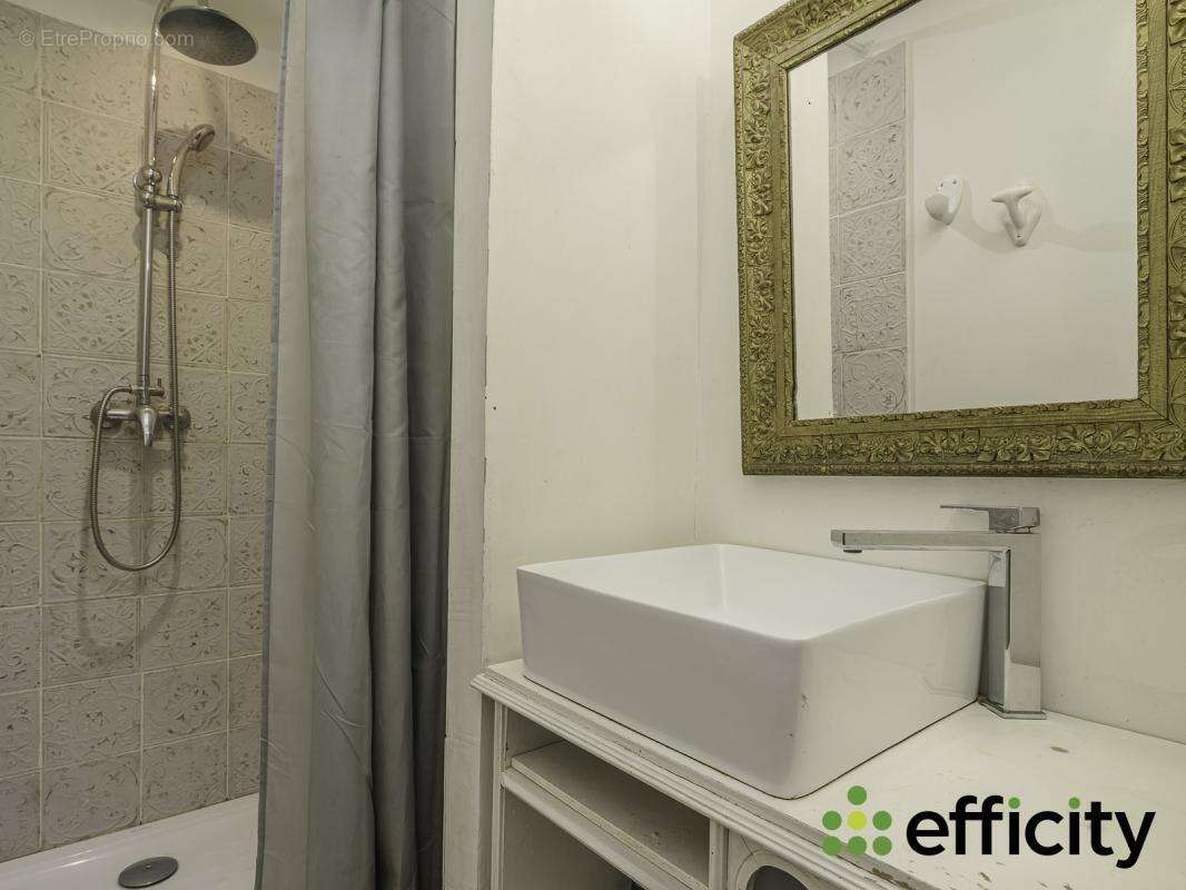 Commerce à MARSEILLE-1E