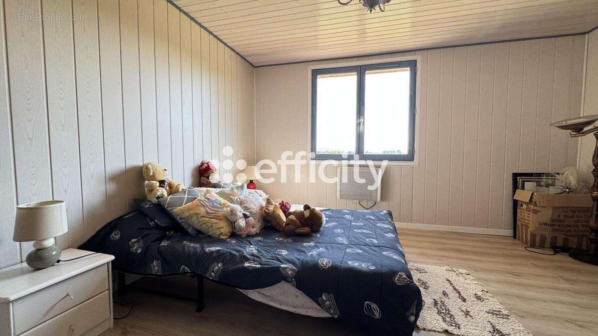 Maison à SAINT-ETIENNE-DE-SAINT-GEOIRS