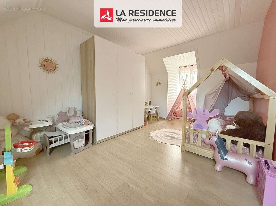 Maison à BONNIERES-SUR-SEINE