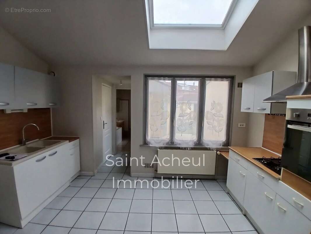 Quartier Saint Acheul / Maison élevée sur Cave / Jardin - photo 8