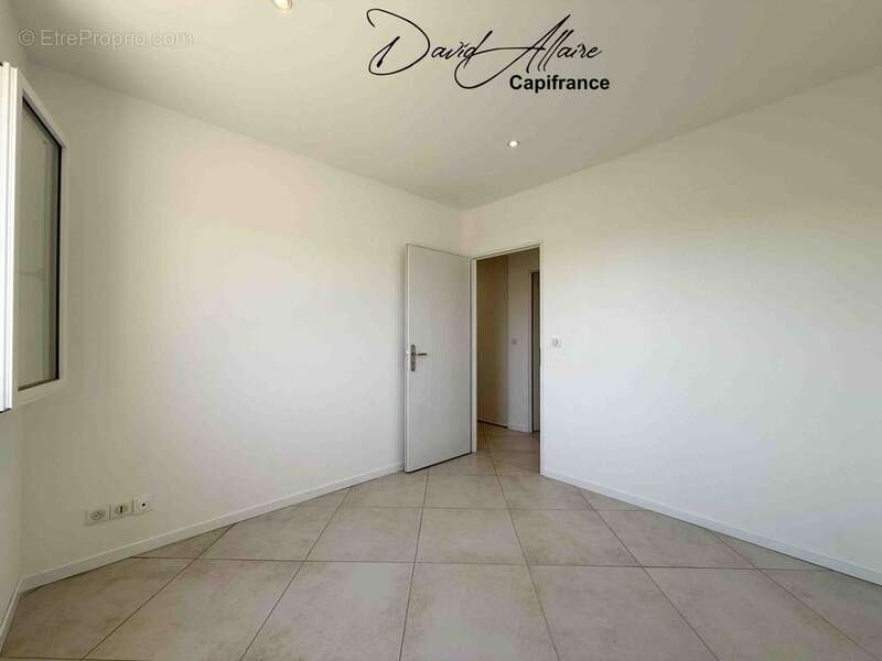 Maison de plain-pied récente – 81,5 m² – 3 chambres – Garage - Châteauneuf-de-Chabre (05) - photo 15