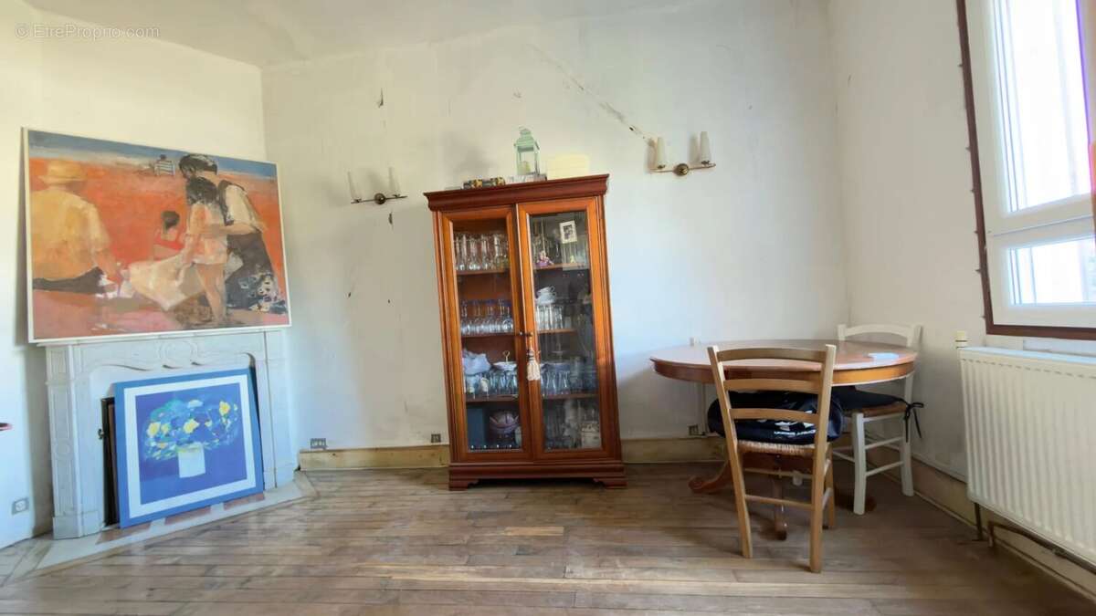 Maison à SAINT-PARRES-AUX-TERTRES