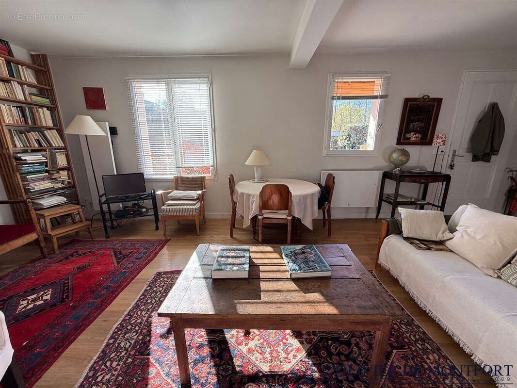 Maison à MONTFORT-L'AMAURY
