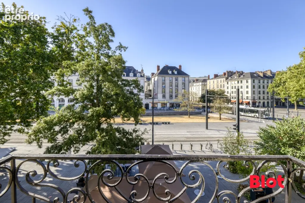 Appartement 4 pièces 85 m² à vendre à Nantes (44000) - photo 4