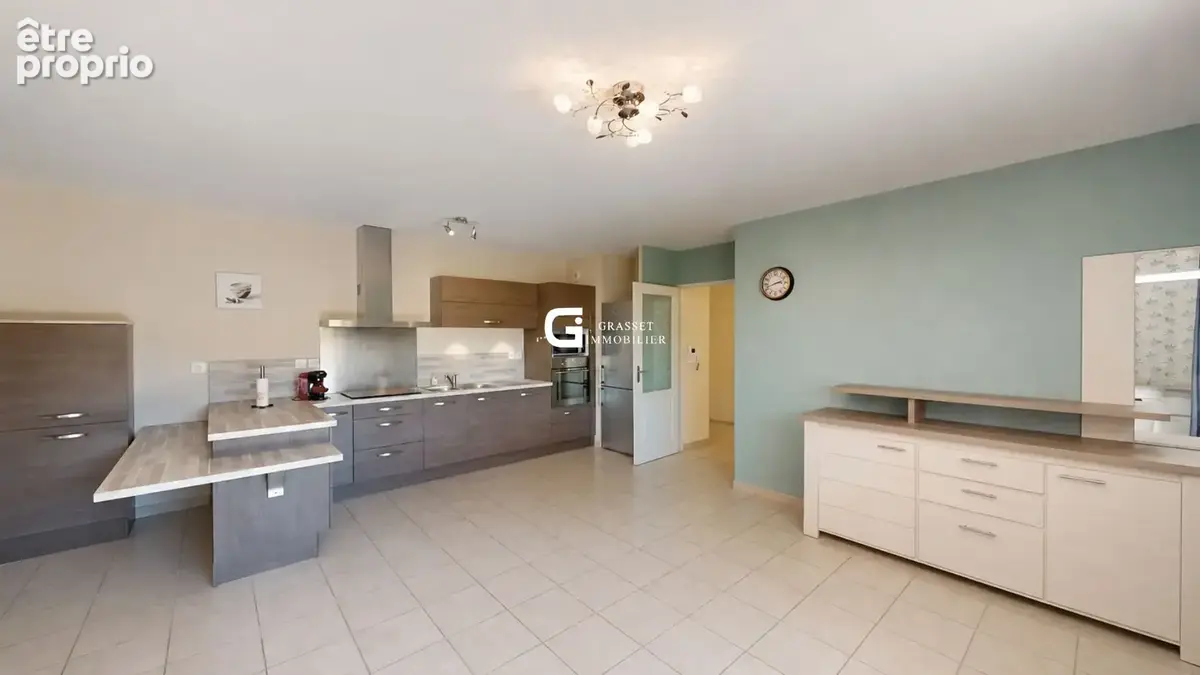 Appartement Oyonnax 3 pièces 67.3 m2 - photo 1