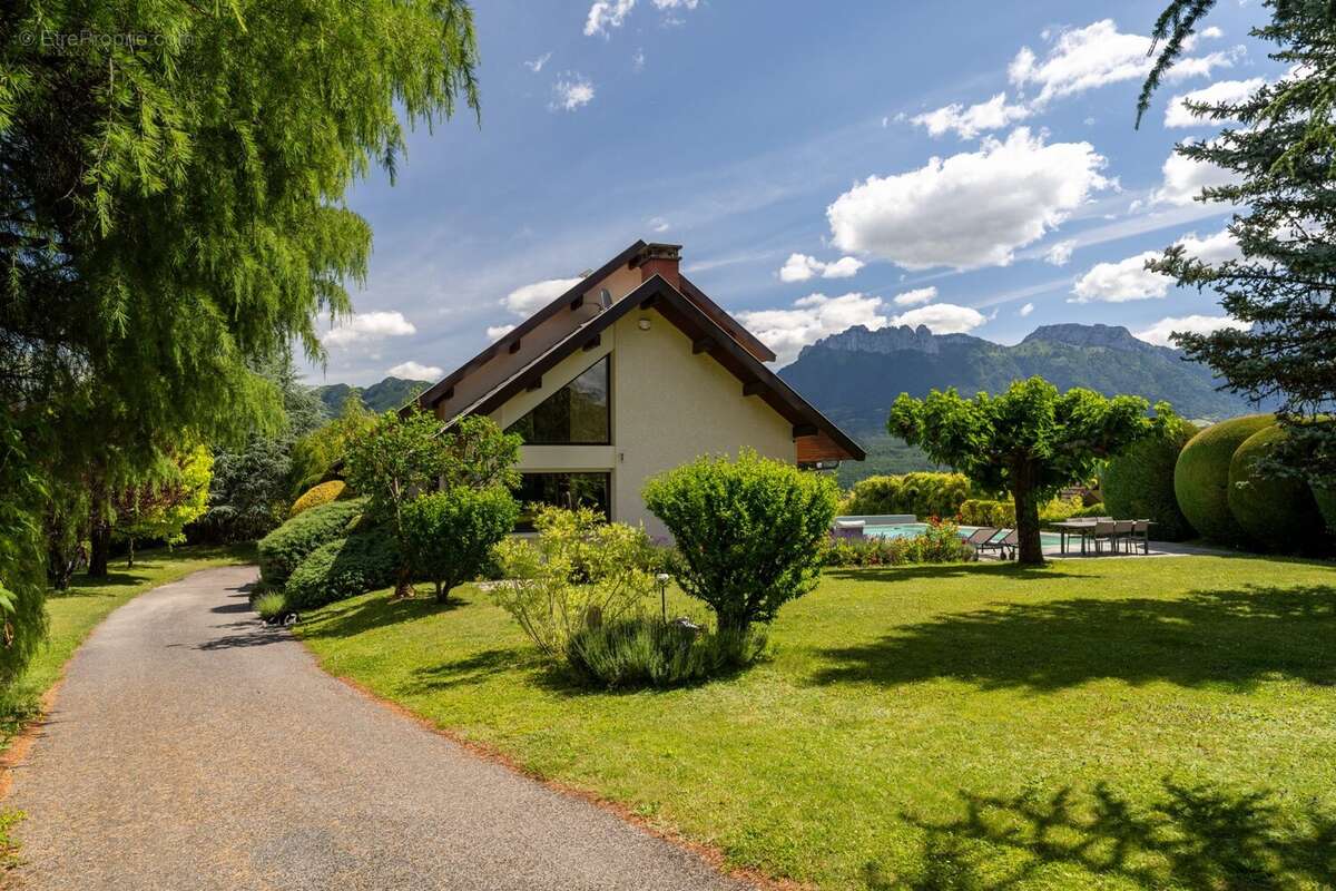 Maison à SAINT-JORIOZ
