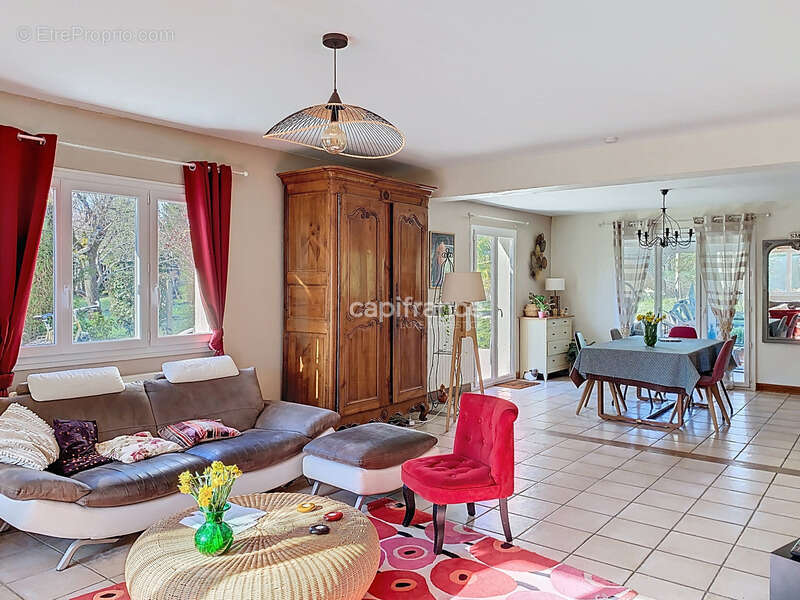 Maison à ROCHECORBON