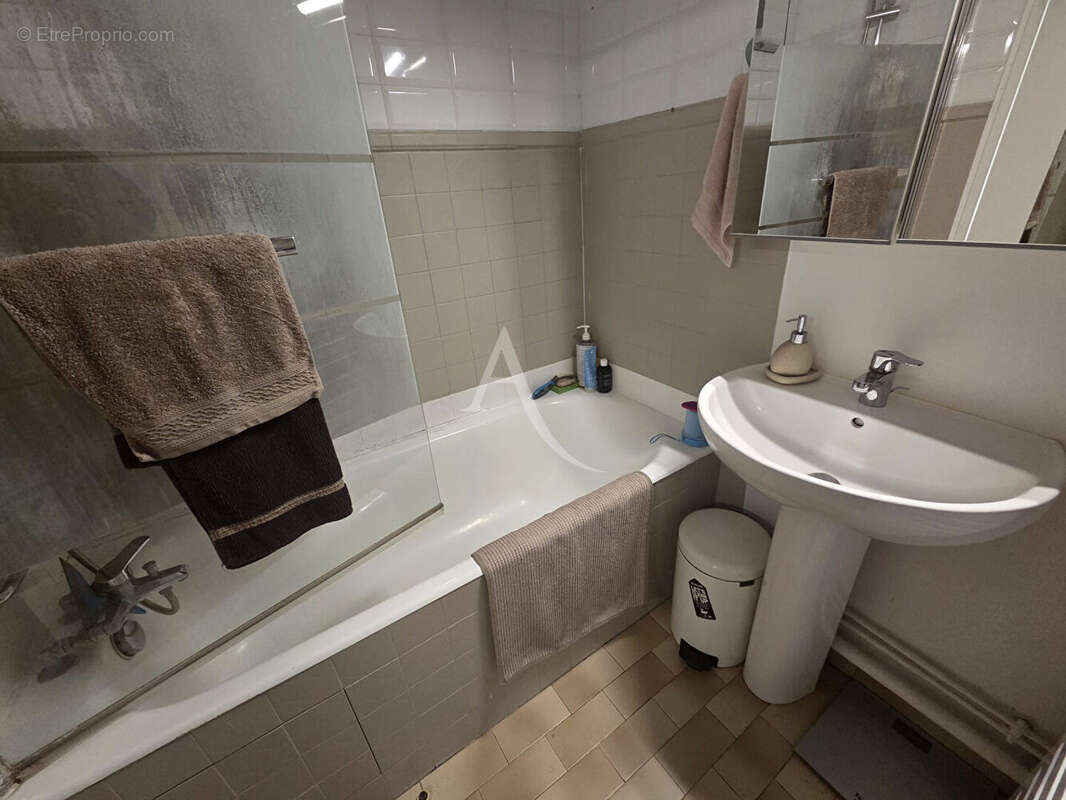 Appartement à PARIS-12E