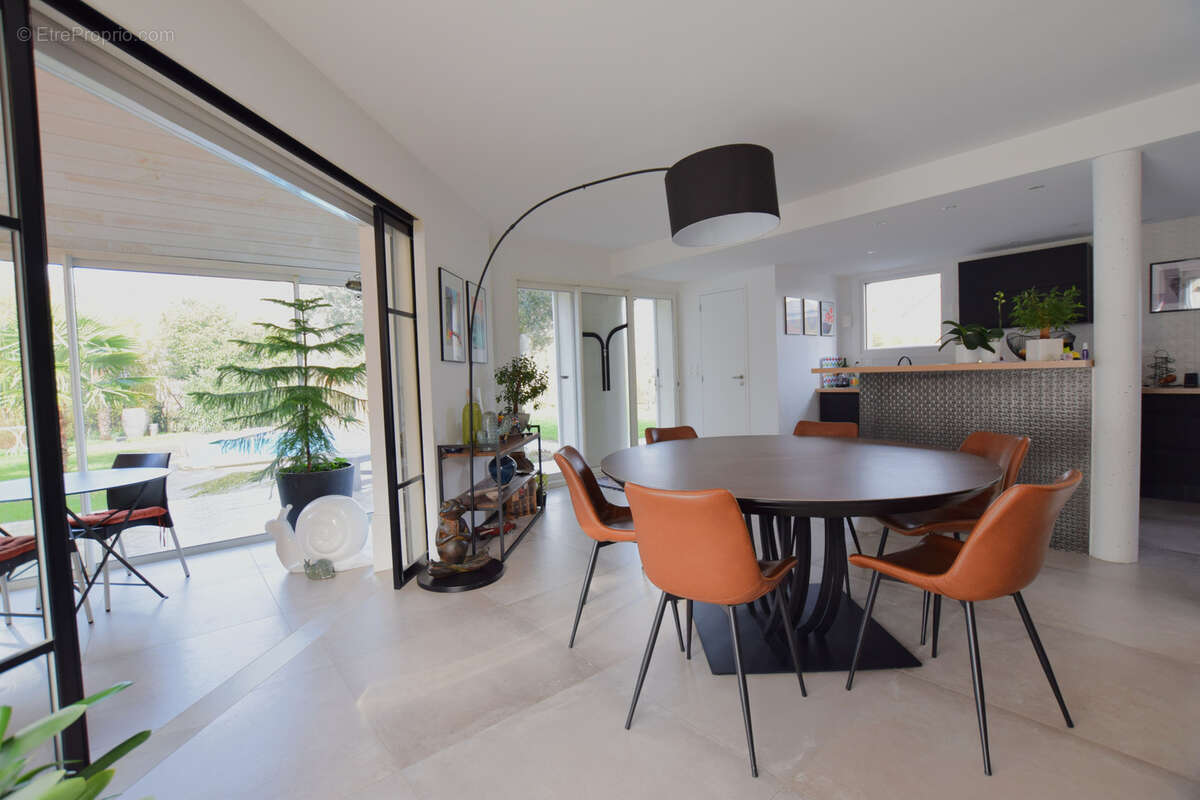 Maison à BRISSAC-QUINCE