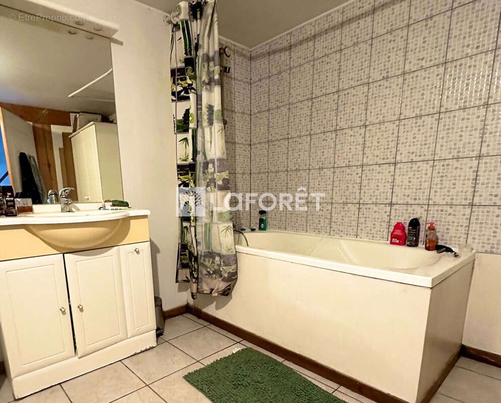 Maison à VALFROICOURT