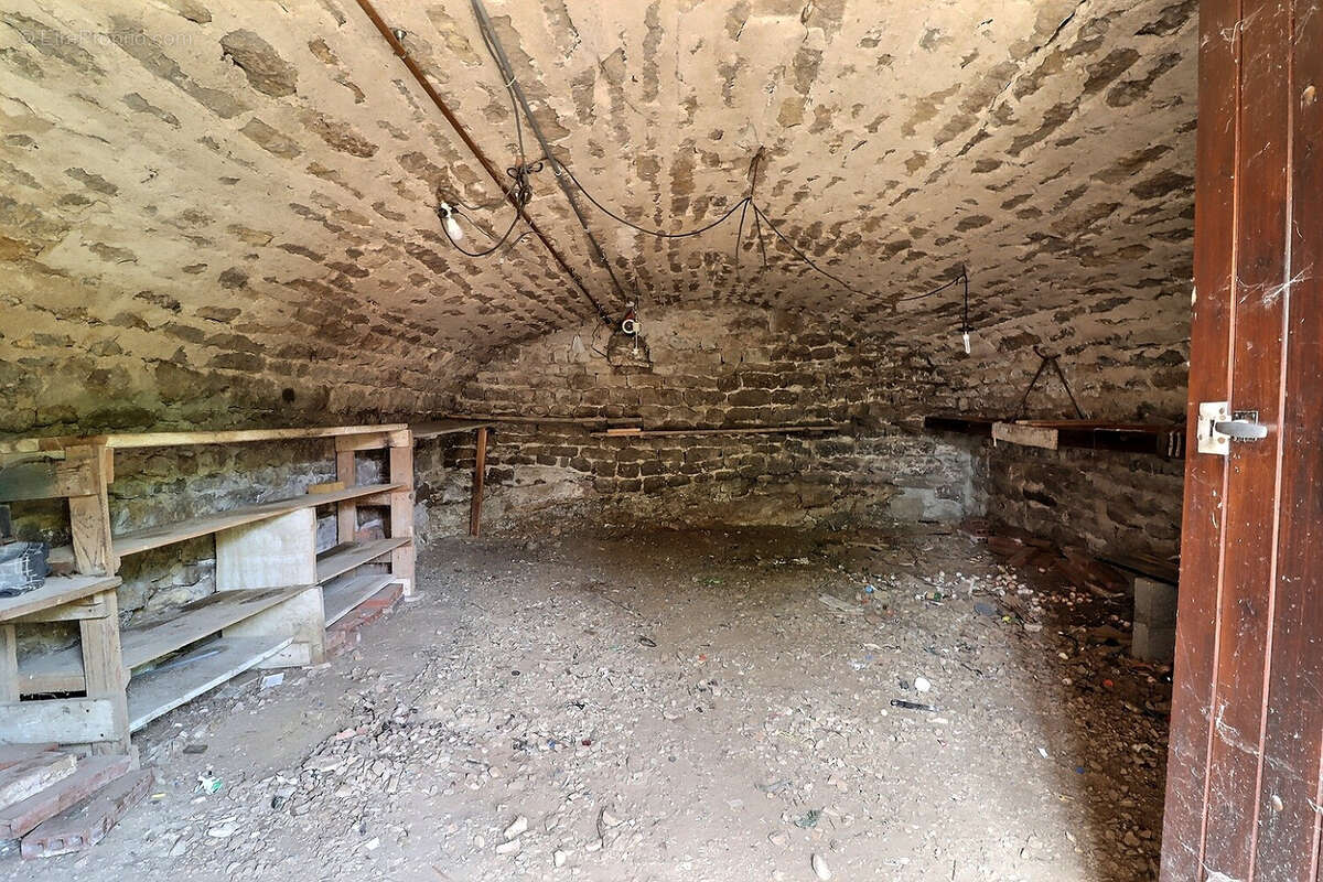 CHARRECEY, maison en pierres avec dépendances et terrain - photo 12