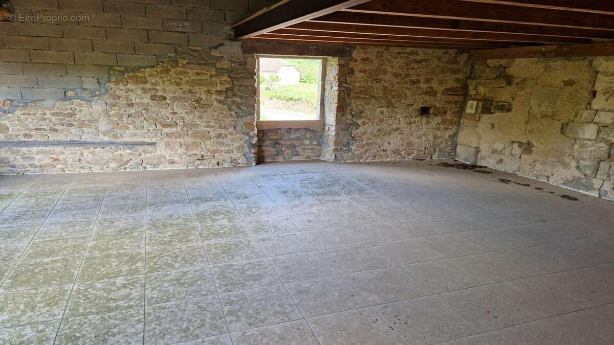 20230525162113 - Maison à FIGEAC