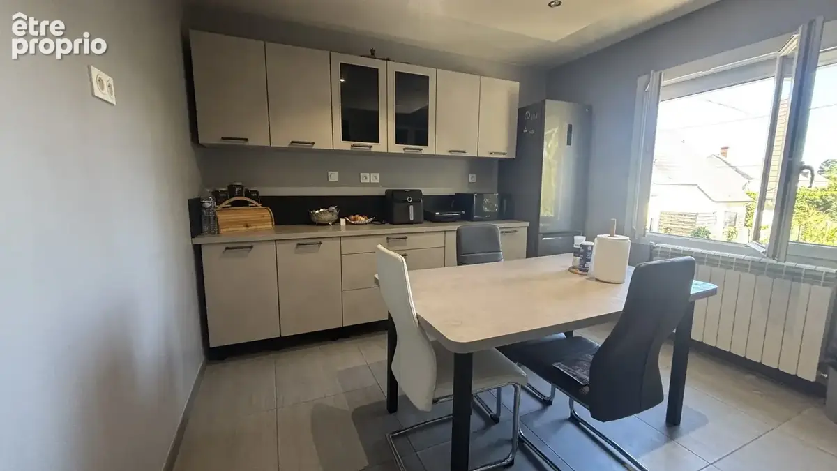 Maison 5 pièces 94 m² à vendre à Fleury-Les-Aubrais (45400) - photo 3