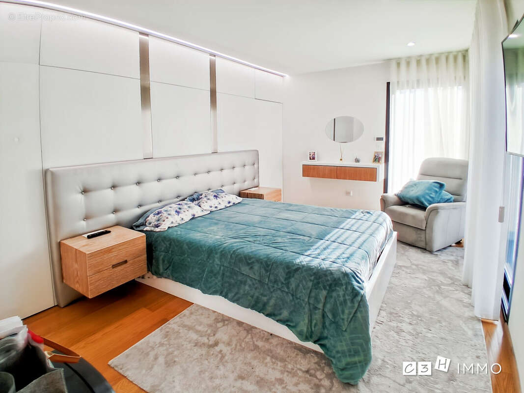 Maison à MARQUEFAVE