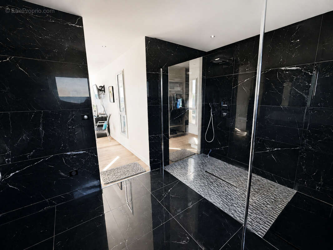 A vendre Maison Contemporaine proche de la mer - photo 13