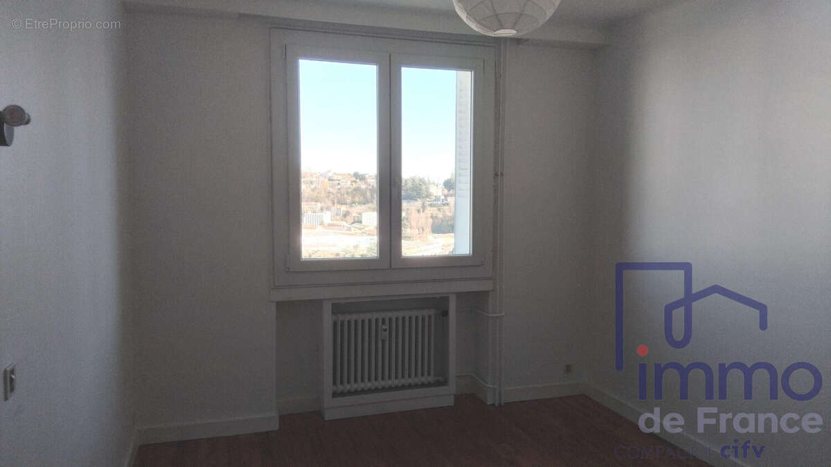 Appartement à SAINT-ETIENNE