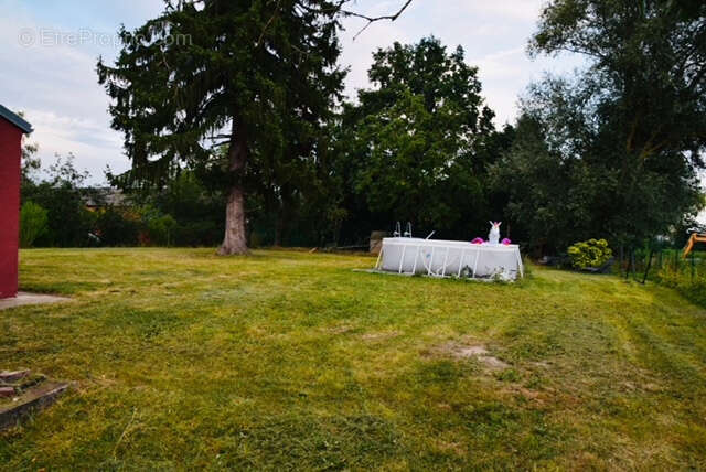 Terrain à VENDAT