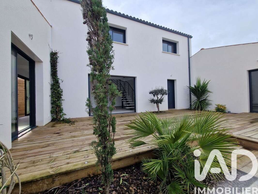 Photo 3 - Maison à LA ROCHELLE