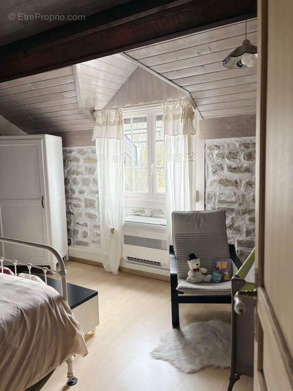 Foucherans, maison familiale authentique et chaleureuse - photo 4