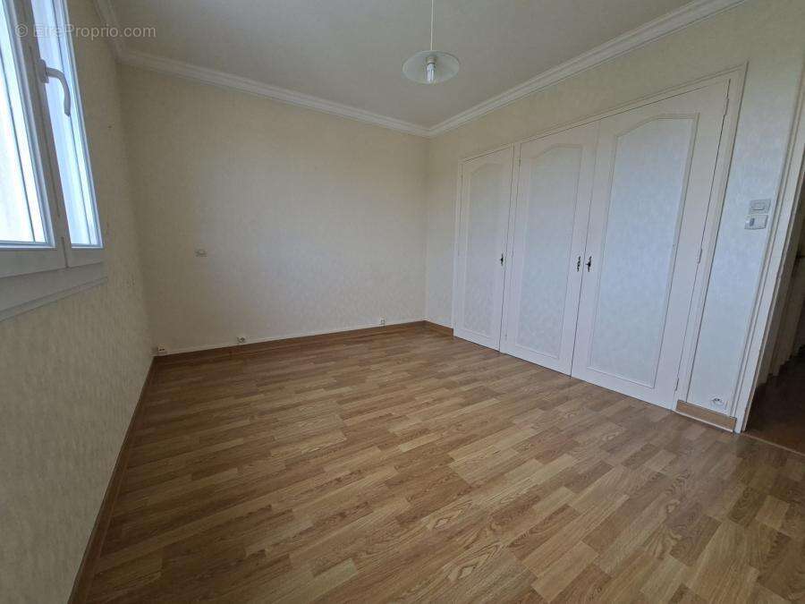 Appartement à SABLE-SUR-SARTHE