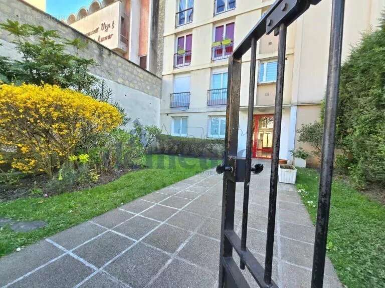 Appartement à ISSY-LES-MOULINEAUX