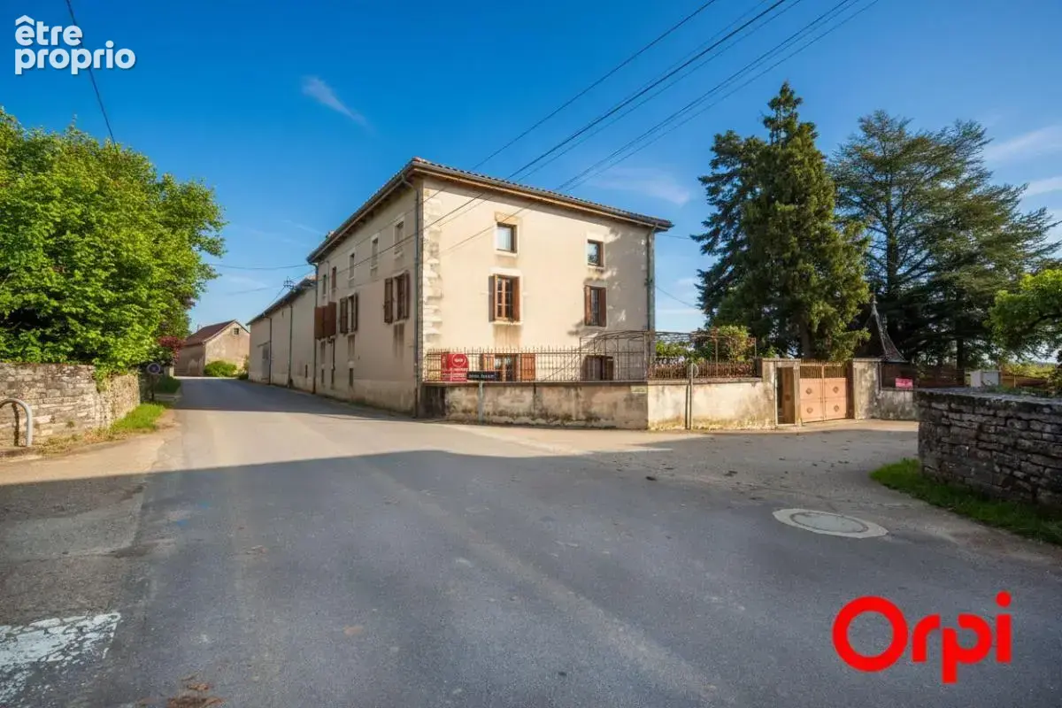 Maison de caractère du XIXe siècle avec nombreuses dépendances et fort potentiel d’aménagement - photo 3
