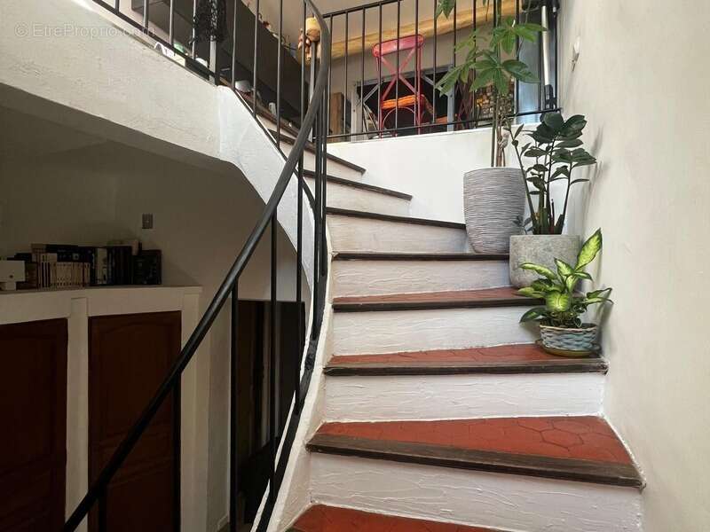 Maison de village avec terrasse tropézienne à vendre – Rousset (13790) - photo 9