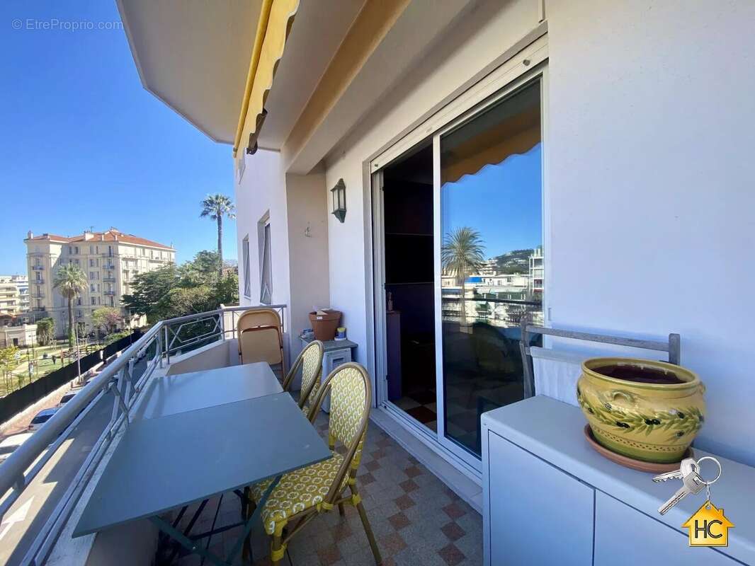 Appartement à CANNES