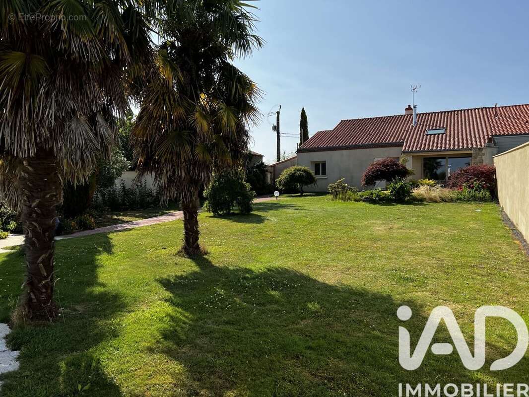 Photo 3 - Maison à TILLIERES