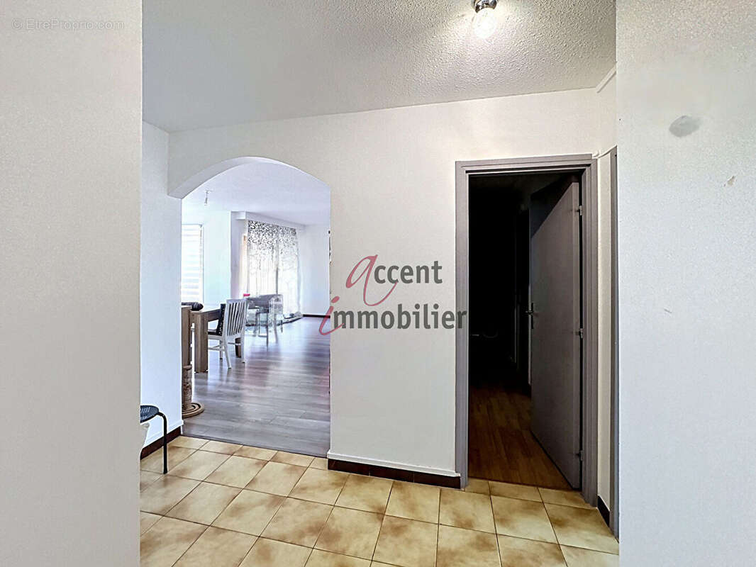 Appartement à SALON-DE-PROVENCE