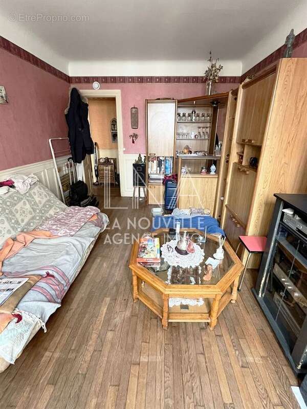 Appartement à LES LILAS