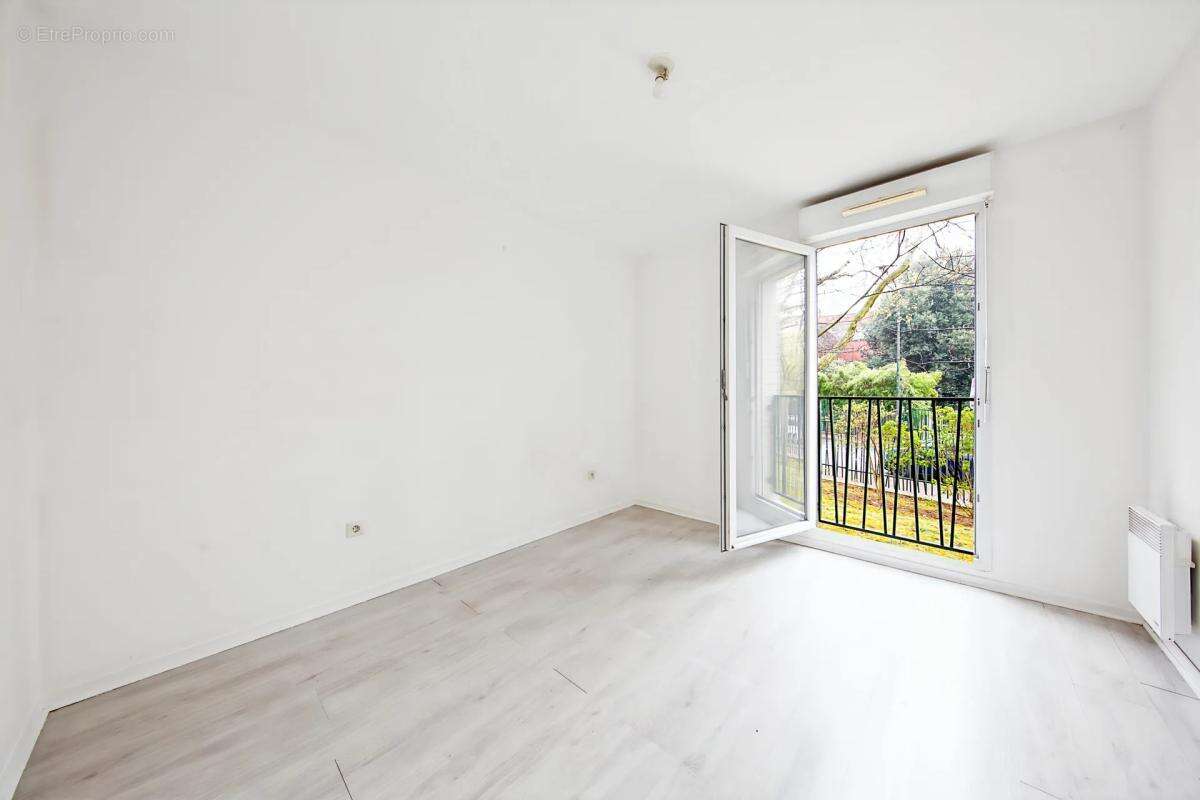 Appartement à BAGNEUX