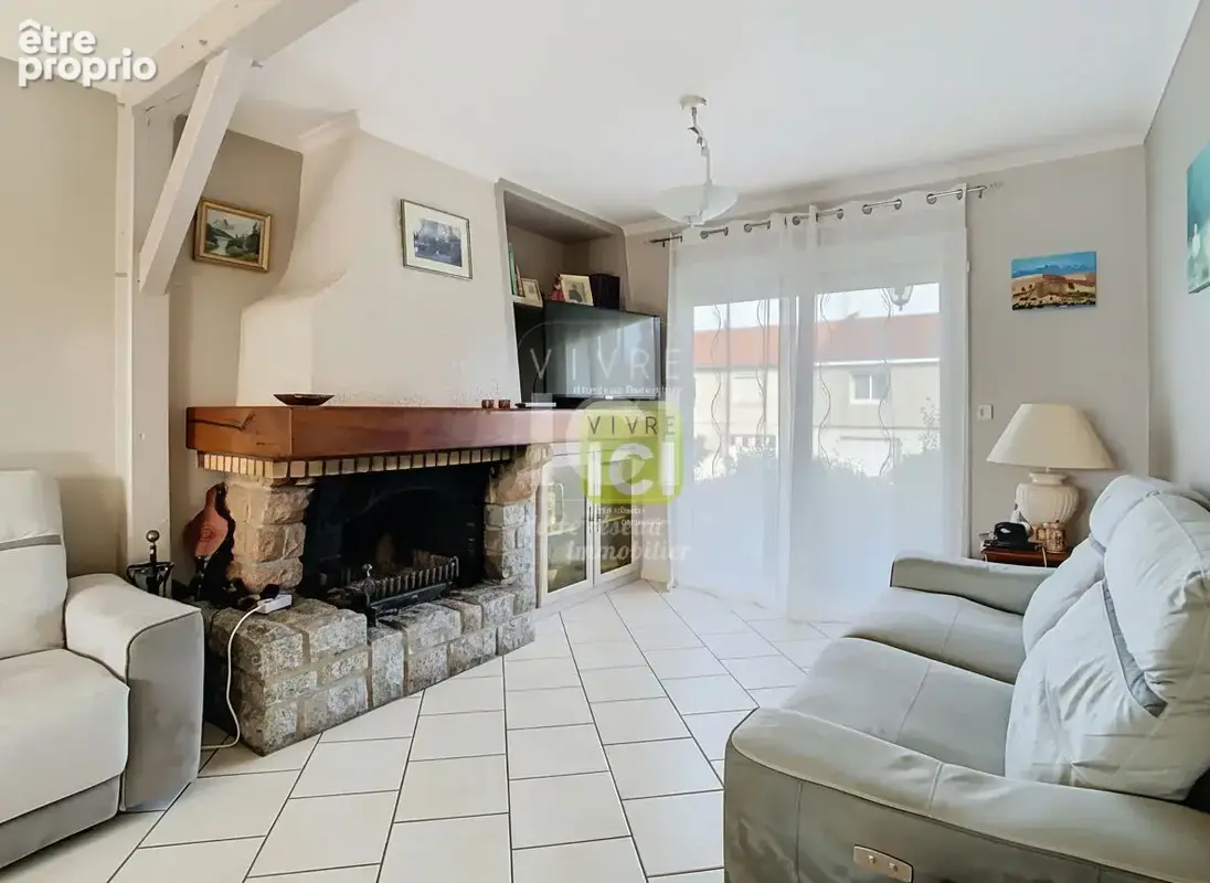 Maison CHOLET avec sous-sol total . - photo 2