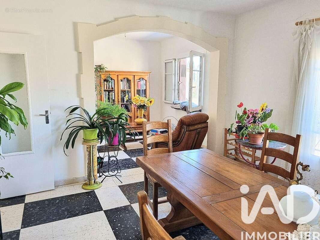 Photo 2 - Maison à ARLES
